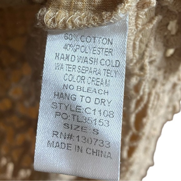 Umgee Tan Crochet Boho Lace Short Sleeve Hi Low Blouse Top Size Small - Picture 5 of 5